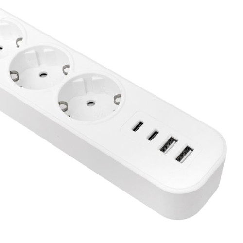 Удлинитель LUX 5 гнезд 2USB 2,4А+2type-C 3 метра 1,5мм2 EKF Удлинитель LUX 5 гнезд 2USB 2,4А+2type-C 3 метра 1,5мм2 EKF
